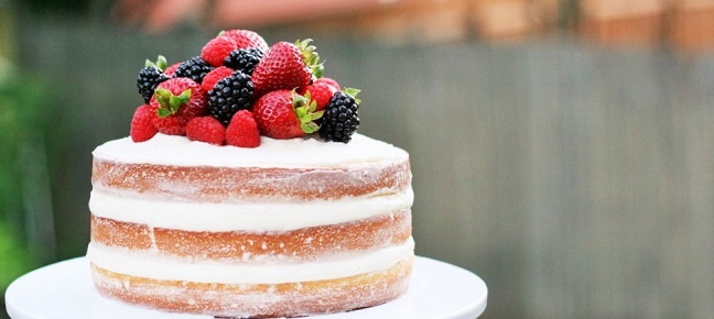 Naked cake: la tarta que no puede faltar en tu boda